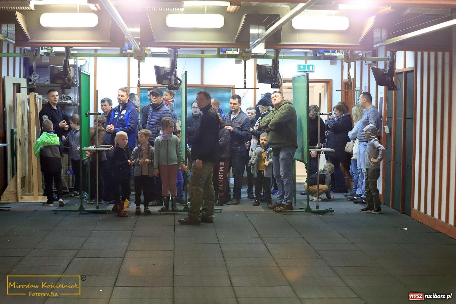 Zdjęcie w galerii na portalu naszraciborz.pl: Raciborski Klub Ojca zawitał do Śląskiego Oddziału Straży Granicznej wiadomości z regionu