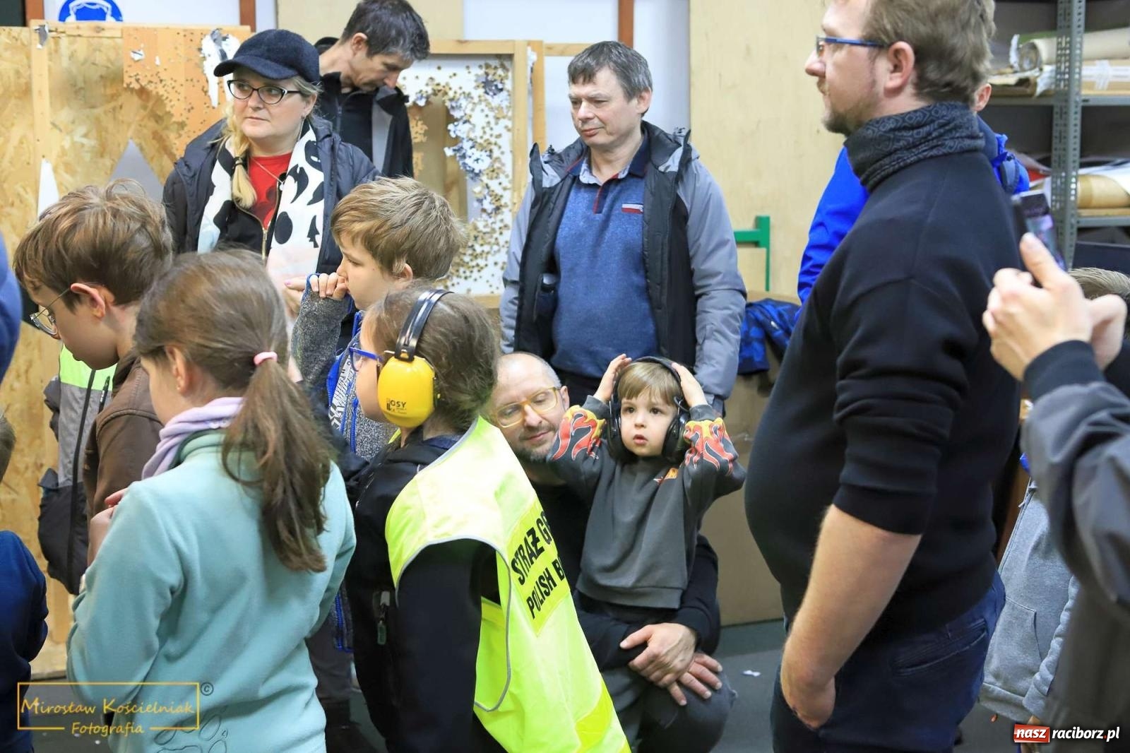 Zdjęcie w galerii na portalu naszraciborz.pl: Raciborski Klub Ojca zawitał do Śląskiego Oddziału Straży Granicznej wiadomości z regionu