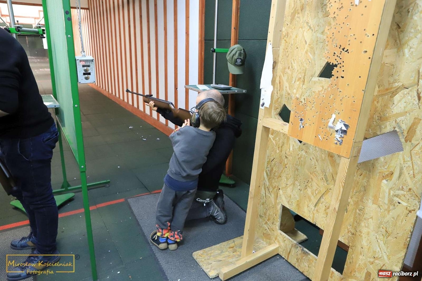 Zdjęcie w galerii na portalu naszraciborz.pl: Raciborski Klub Ojca zawitał do Śląskiego Oddziału Straży Granicznej wiadomości z regionu