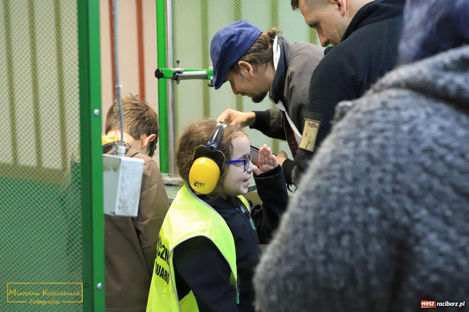 Zdjęcie w galerii na portalu naszraciborz.pl: Raciborski Klub Ojca zawitał do Śląskiego Oddziału Straży Granicznej wiadomości z regionu