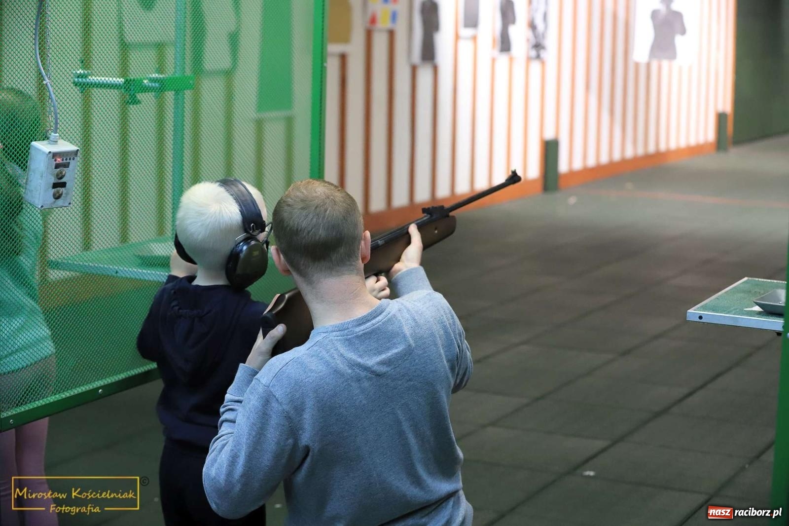 Zdjęcie w galerii na portalu naszraciborz.pl: Raciborski Klub Ojca zawitał do Śląskiego Oddziału Straży Granicznej wiadomości z regionu