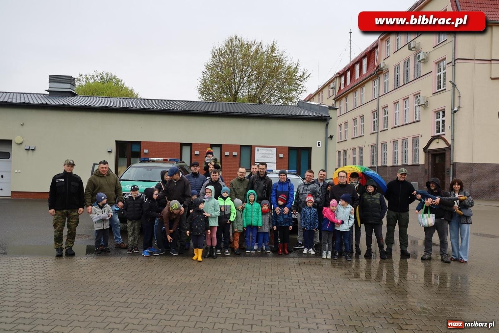 Zdjęcie w galerii na portalu naszraciborz.pl: Raciborski Klub Ojca zawitał do Śląskiego Oddziału Straży Granicznej wiadomości z regionu