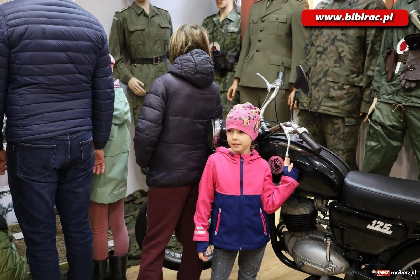 Zdjęcie w galerii na portalu naszraciborz.pl: Raciborski Klub Ojca zawitał do Śląskiego Oddziału Straży Granicznej wiadomości z regionu