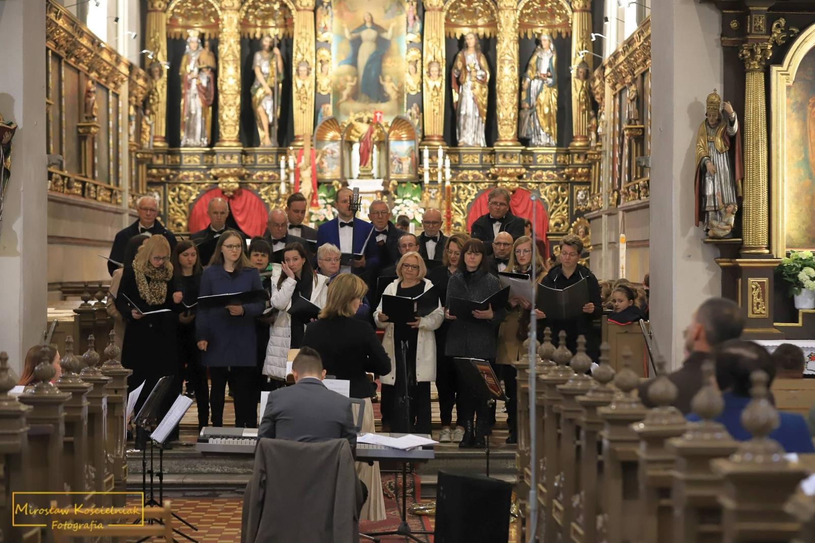 Zdjęcie w galerii na portalu naszraciborz.pl: Raciborskie nieszpory ze scholą ze Starych Budkowic [FOTO i WIDEO] wiadomości z regionu