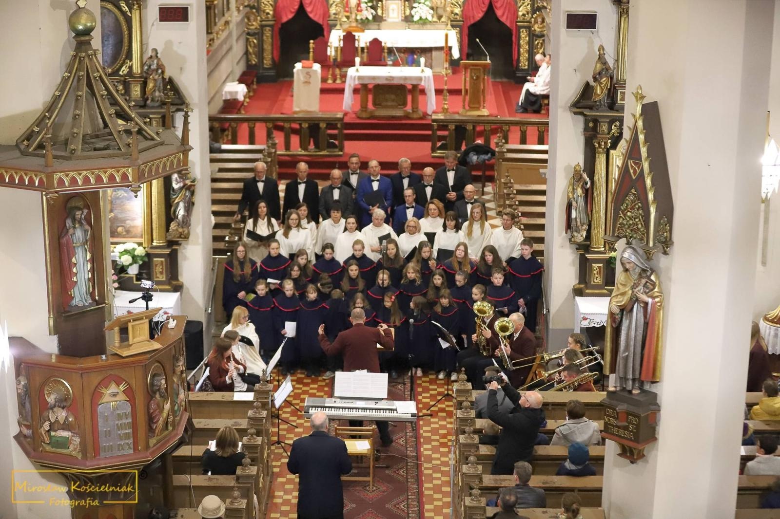 Zdjęcie w galerii na portalu naszraciborz.pl: Raciborskie nieszpory ze scholą ze Starych Budkowic [FOTO i WIDEO] wiadomości z regionu