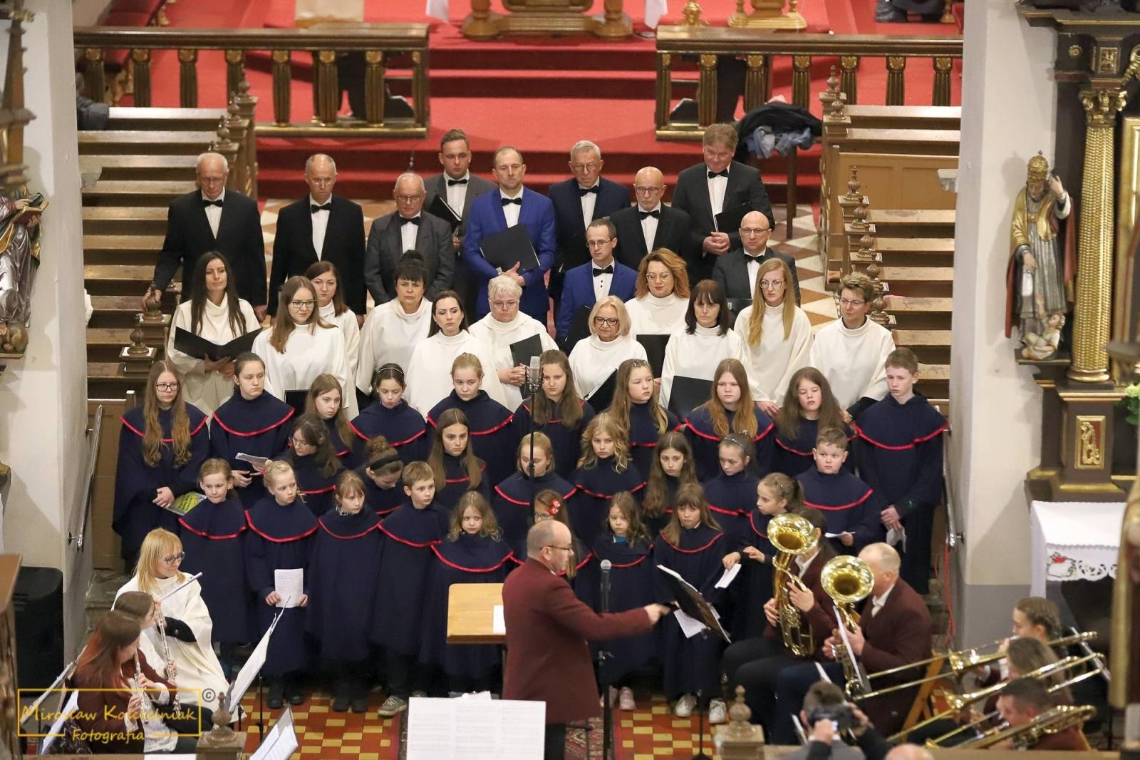 Zdjęcie w galerii na portalu naszraciborz.pl: Raciborskie nieszpory ze scholą ze Starych Budkowic [FOTO i WIDEO] wiadomości z regionu