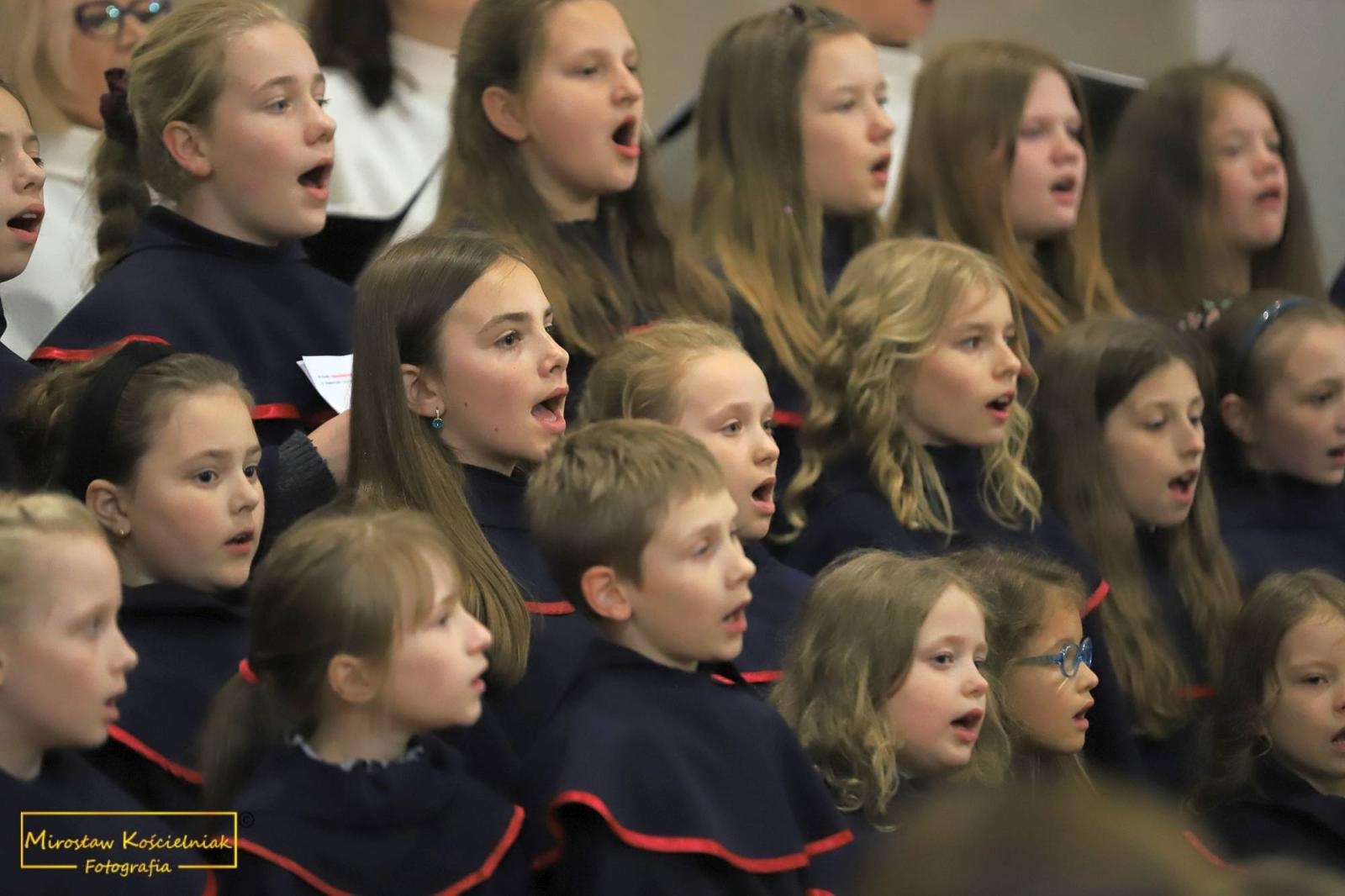 Zdjęcie w galerii na portalu naszraciborz.pl: Raciborskie nieszpory ze scholą ze Starych Budkowic [FOTO i WIDEO] wiadomości z regionu