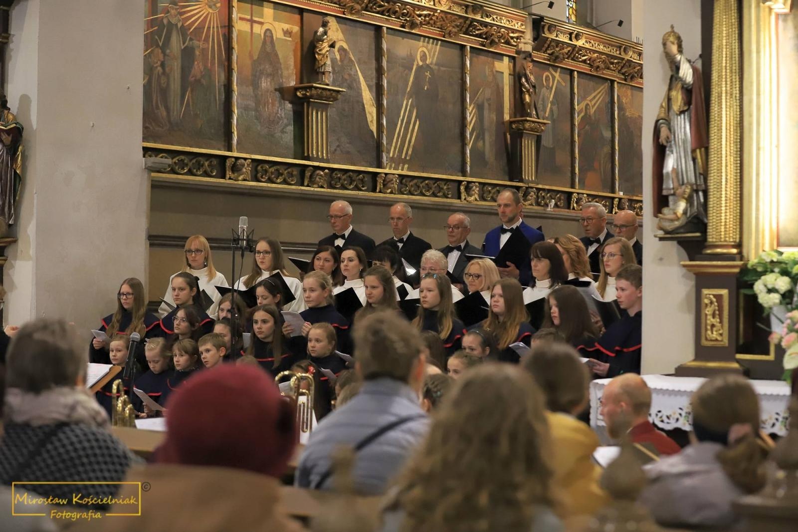 Zdjęcie w galerii na portalu naszraciborz.pl: Raciborskie nieszpory ze scholą ze Starych Budkowic [FOTO i WIDEO] wiadomości z regionu
