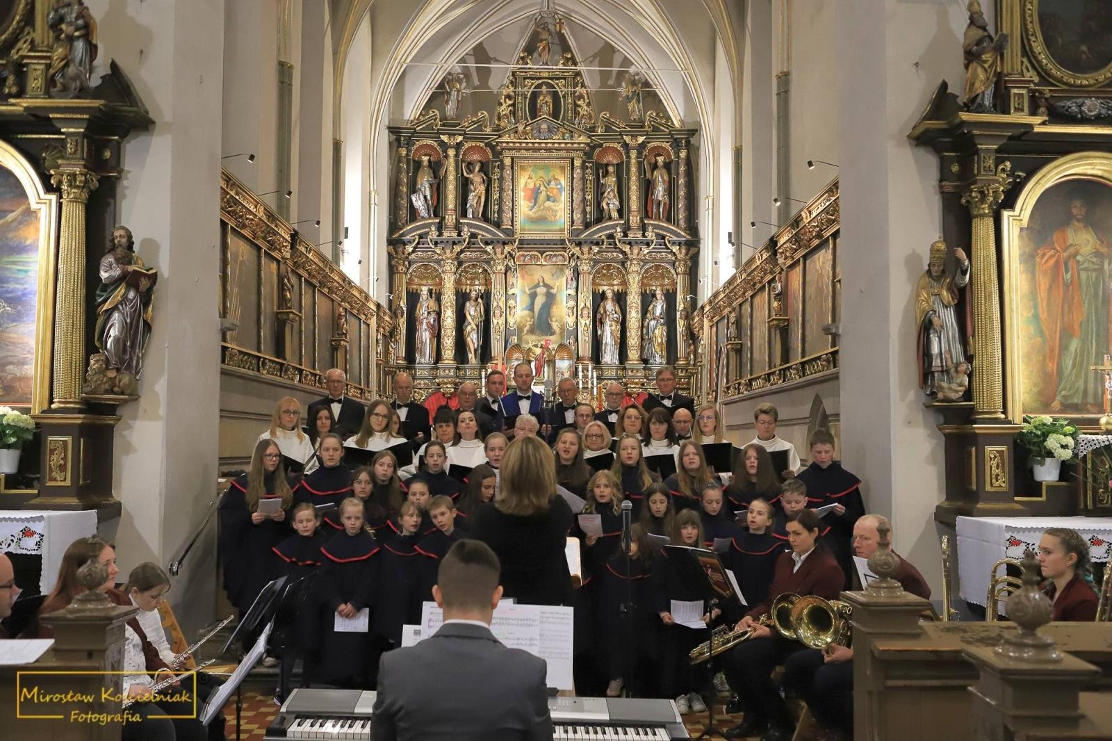 Zdjęcie w galerii na portalu naszraciborz.pl: Raciborskie nieszpory ze scholą ze Starych Budkowic [FOTO i WIDEO] wiadomości z regionu