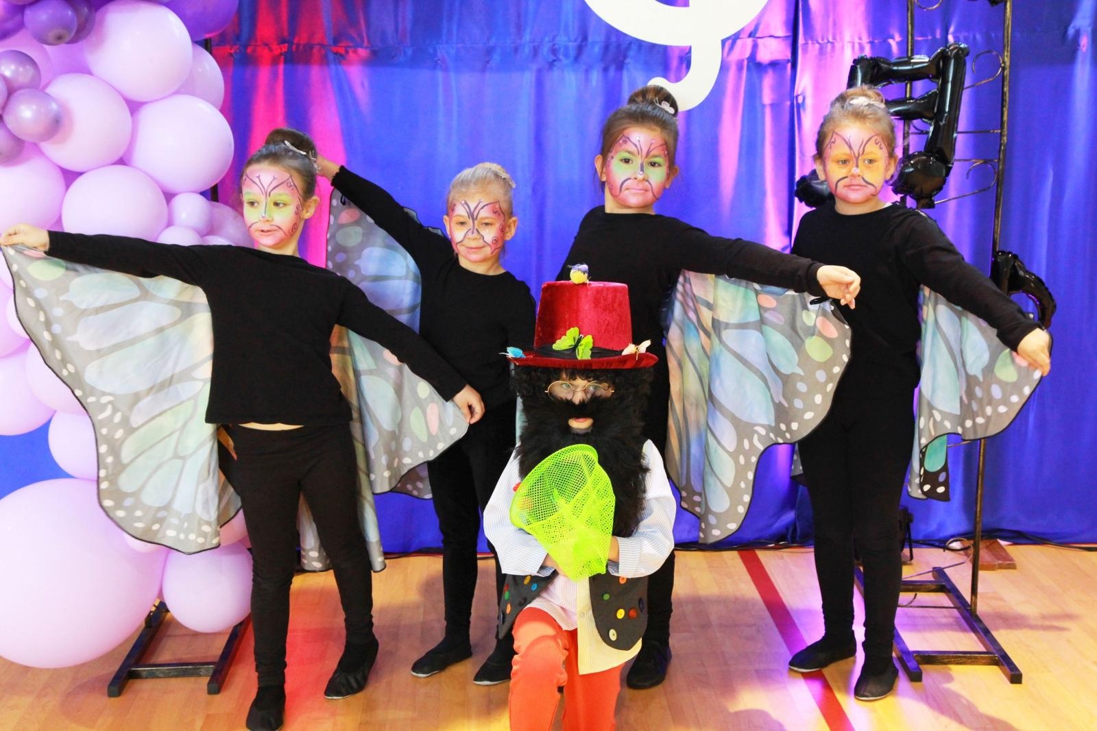 Zdjęcie w galerii na portalu naszraciborz.pl: Tanecznie i kolorowo, czyli II Powiatowy Festiwal Taneczny w Zabełkowie wiadomości z regionu