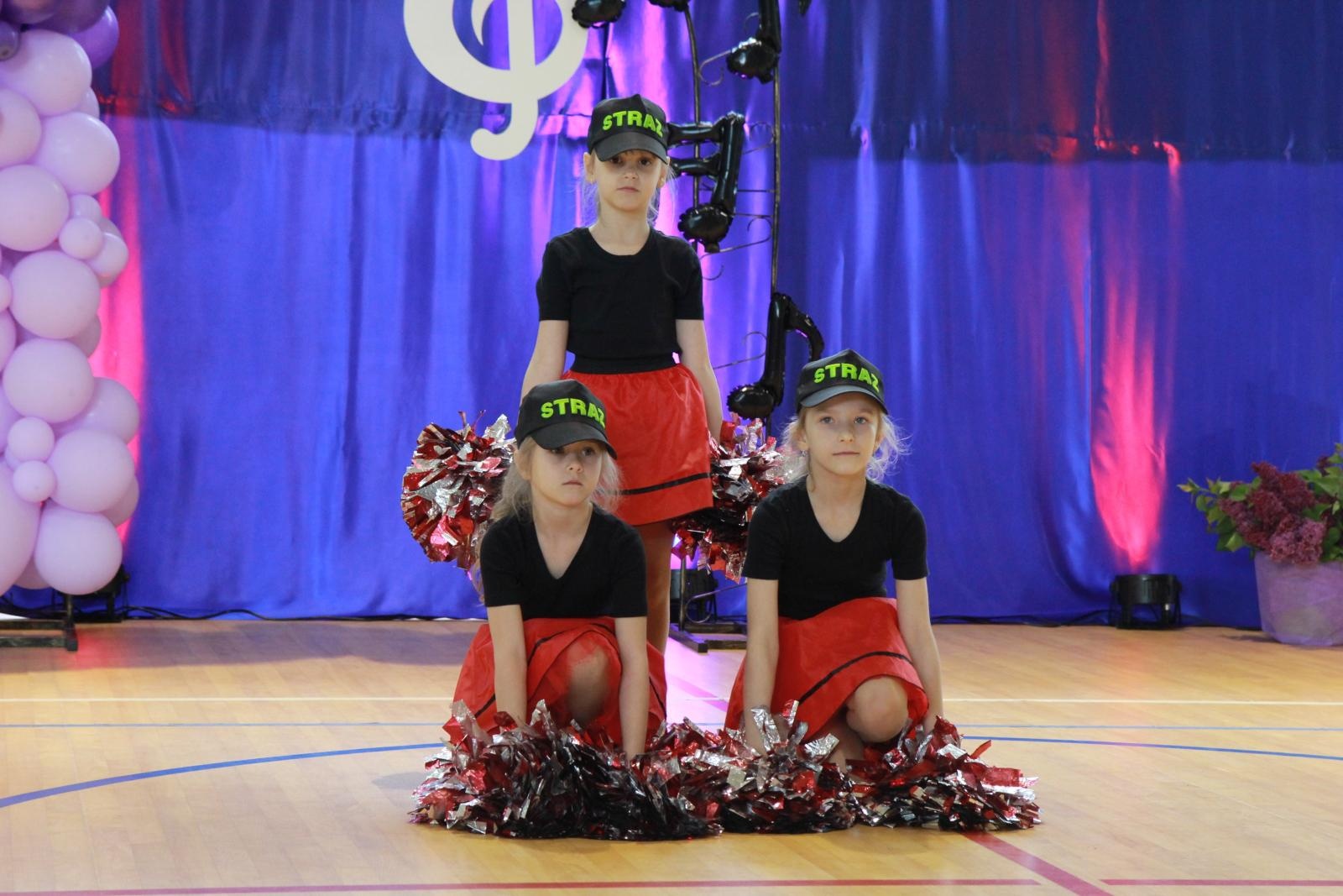 Zdjęcie w galerii na portalu naszraciborz.pl: Tanecznie i kolorowo, czyli II Powiatowy Festiwal Taneczny w Zabełkowie wiadomości z regionu