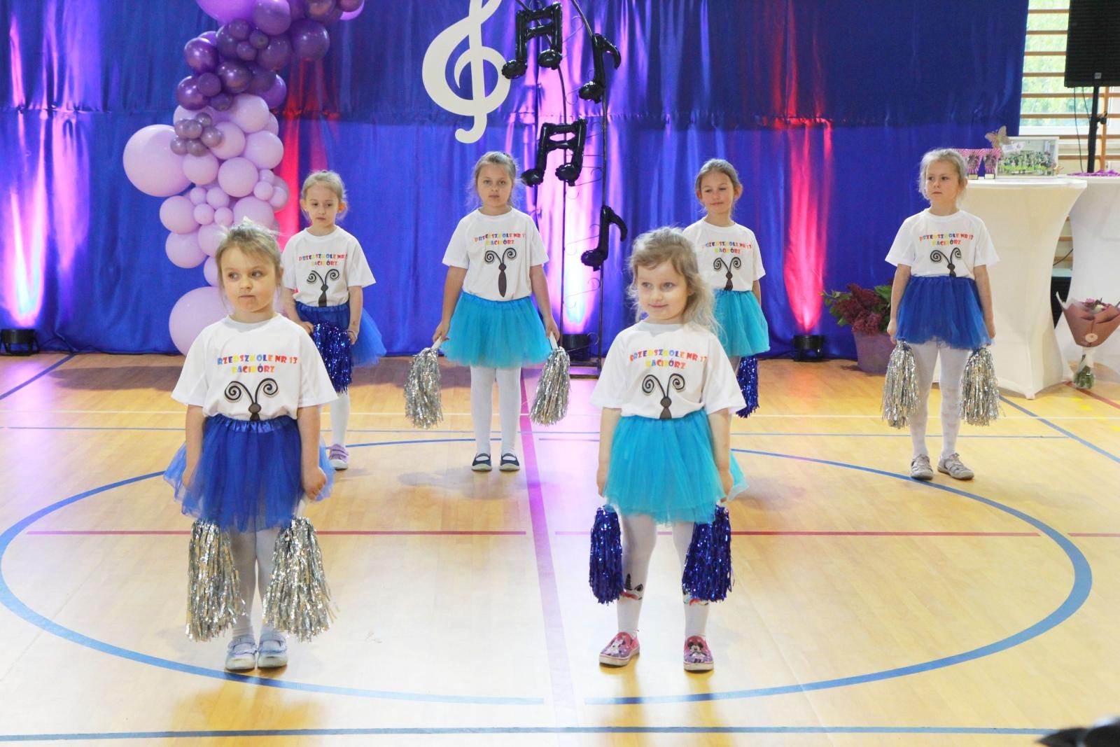 Zdjęcie w galerii na portalu naszraciborz.pl: Tanecznie i kolorowo, czyli II Powiatowy Festiwal Taneczny w Zabełkowie wiadomości z regionu