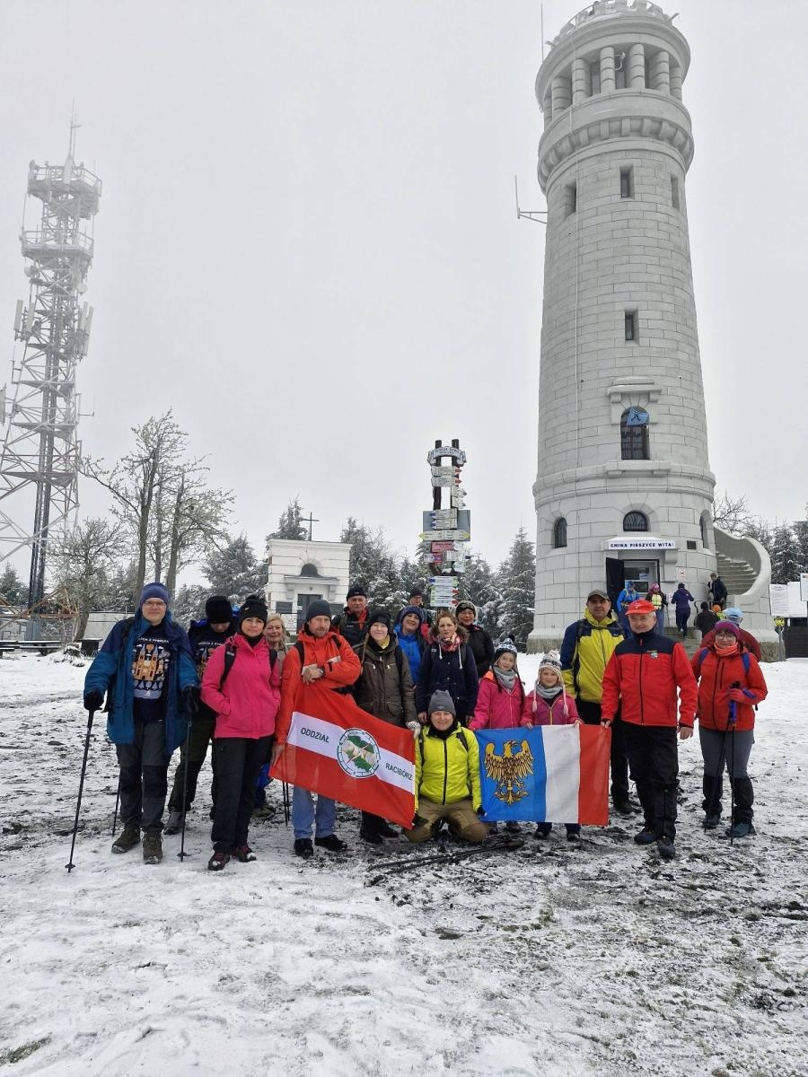 Zdjęcie w galerii na portalu naszraciborz.pl: Raciborzanie zdobyli Chełmiec, Waligórę, Wielką Sowę i Szczeliniec wiadomości z regionu