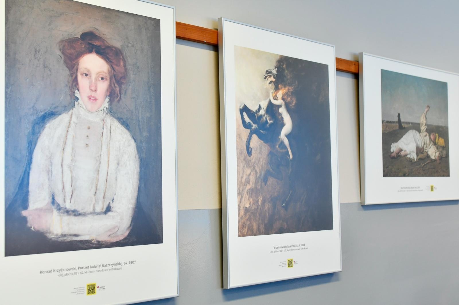 Zdjęcie w galerii na portalu naszraciborz.pl: Muzeum w liceum – wernisaż wystawy w ZSO nr 1 wiadomości z regionu