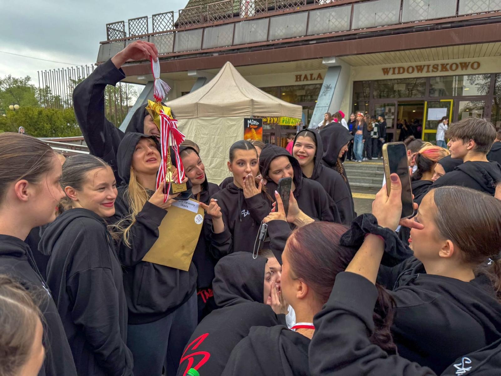 Zdjęcie w galerii na portalu naszraciborz.pl: Grupy hip-hopowe SKAZY na Mistrzostwach Polski w Inowrocławiu. Złoto dla Raciborza wiadomości z regionu