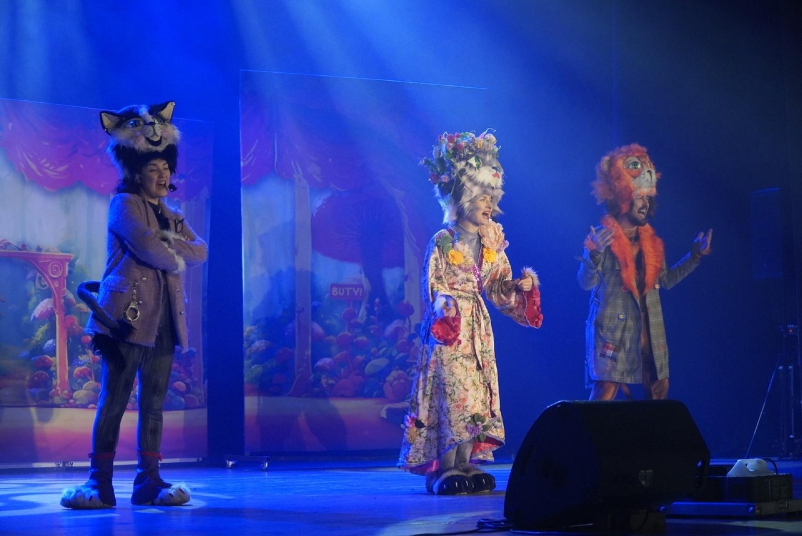 Zdjęcie w galerii na portalu naszraciborz.pl: Interaktywny spektakl z okazji Dnia Ziemi w RCK [FOTO] wiadomości z regionu