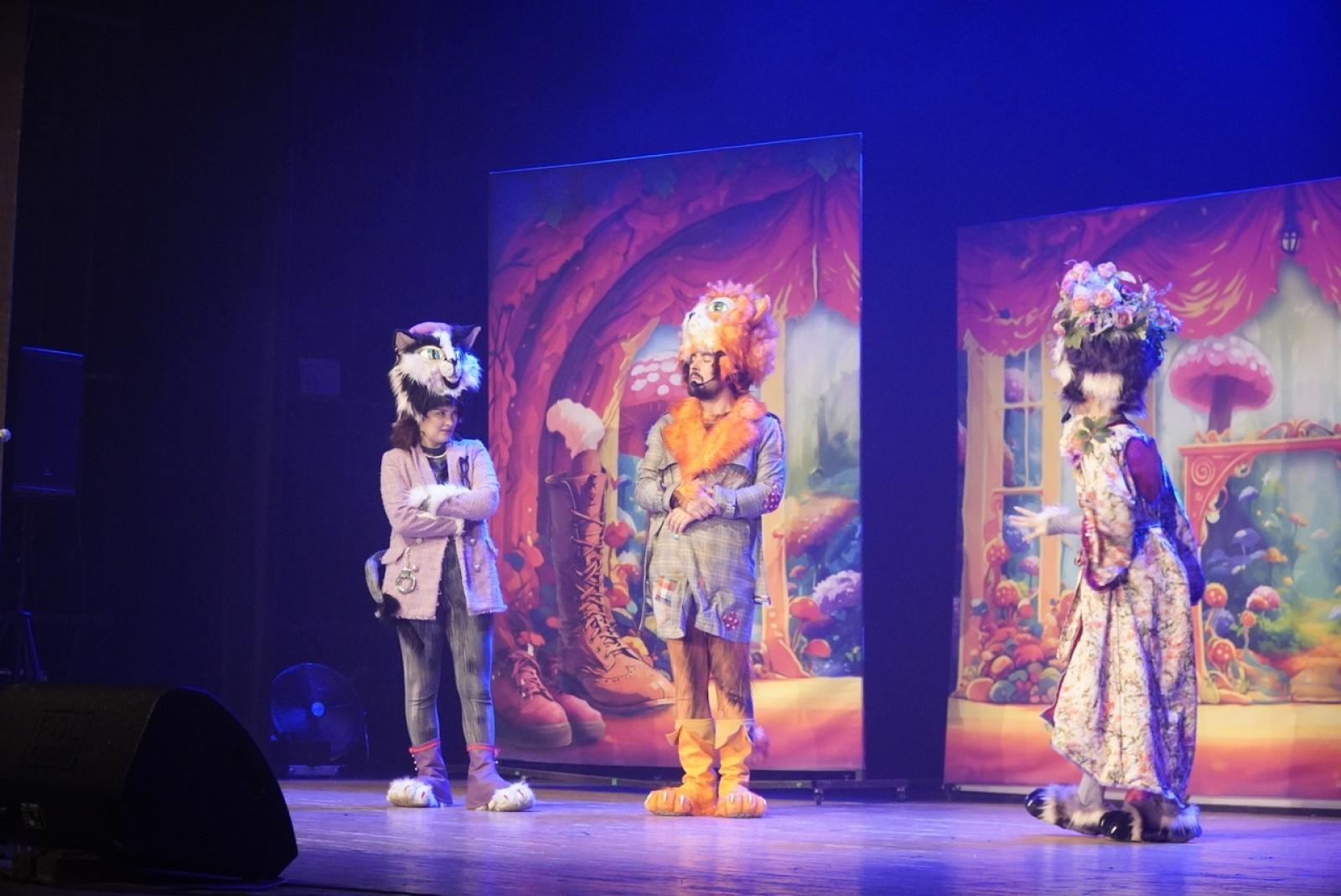 Zdjęcie w galerii na portalu naszraciborz.pl: Interaktywny spektakl z okazji Dnia Ziemi w RCK [FOTO] wiadomości z regionu