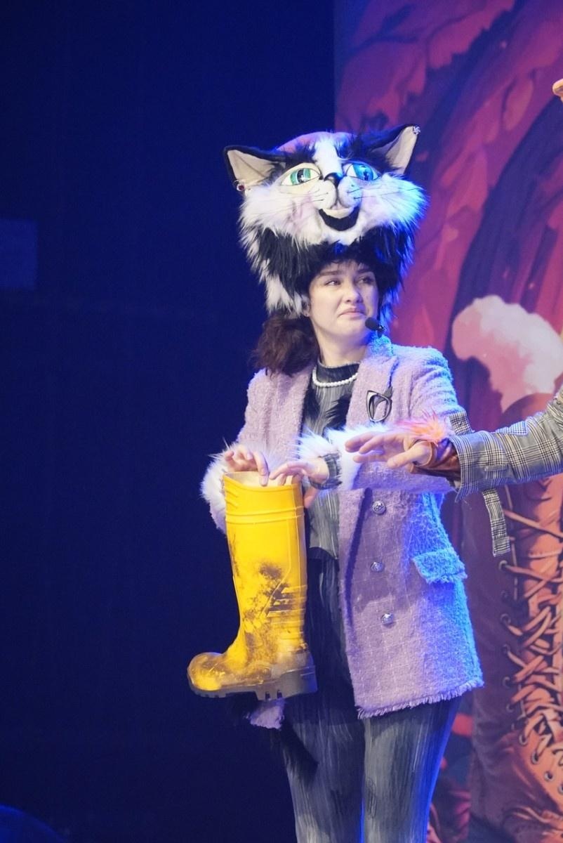 Zdjęcie w galerii na portalu naszraciborz.pl: Interaktywny spektakl z okazji Dnia Ziemi w RCK [FOTO] wiadomości z regionu