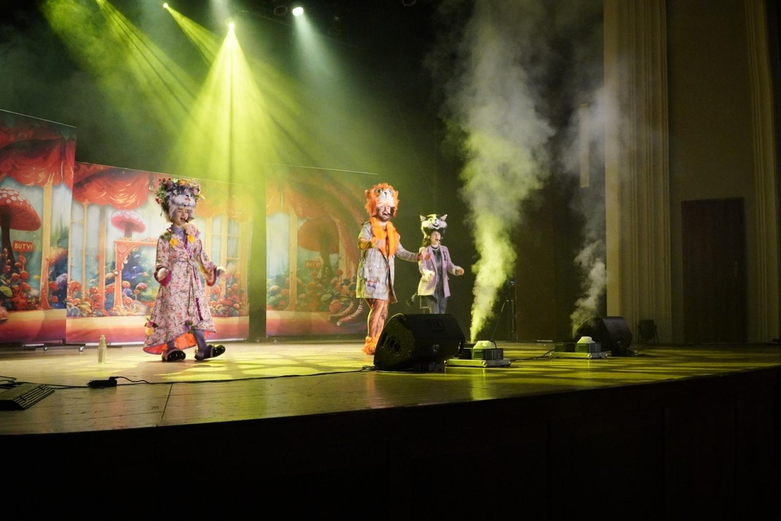 Zdjęcie w galerii na portalu naszraciborz.pl: Interaktywny spektakl z okazji Dnia Ziemi w RCK [FOTO] wiadomości z regionu