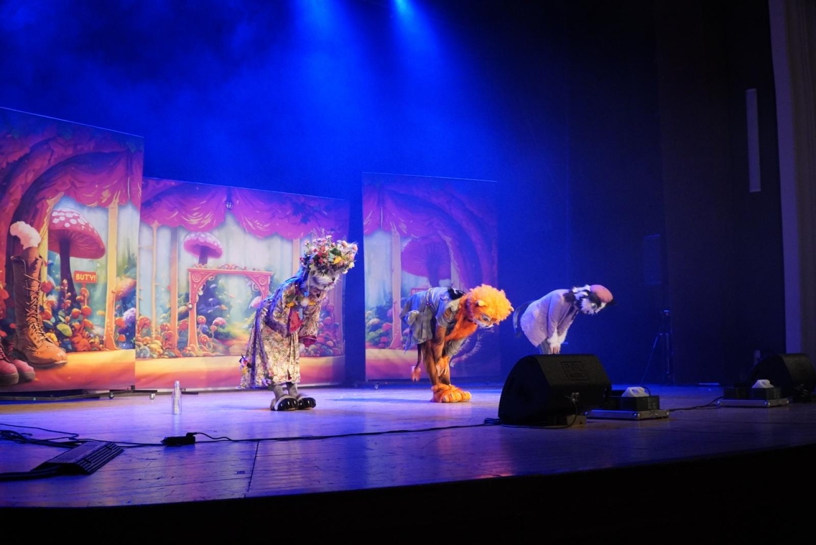 Zdjęcie w galerii na portalu naszraciborz.pl: Interaktywny spektakl z okazji Dnia Ziemi w RCK [FOTO] wiadomości z regionu