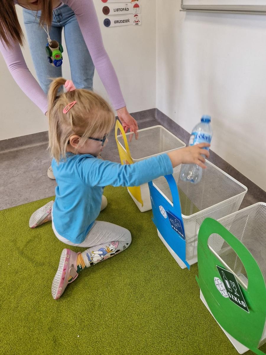 Zdjęcie w galerii na portalu naszraciborz.pl: Śmieciomoda wiosna 2024 wiadomości z regionu