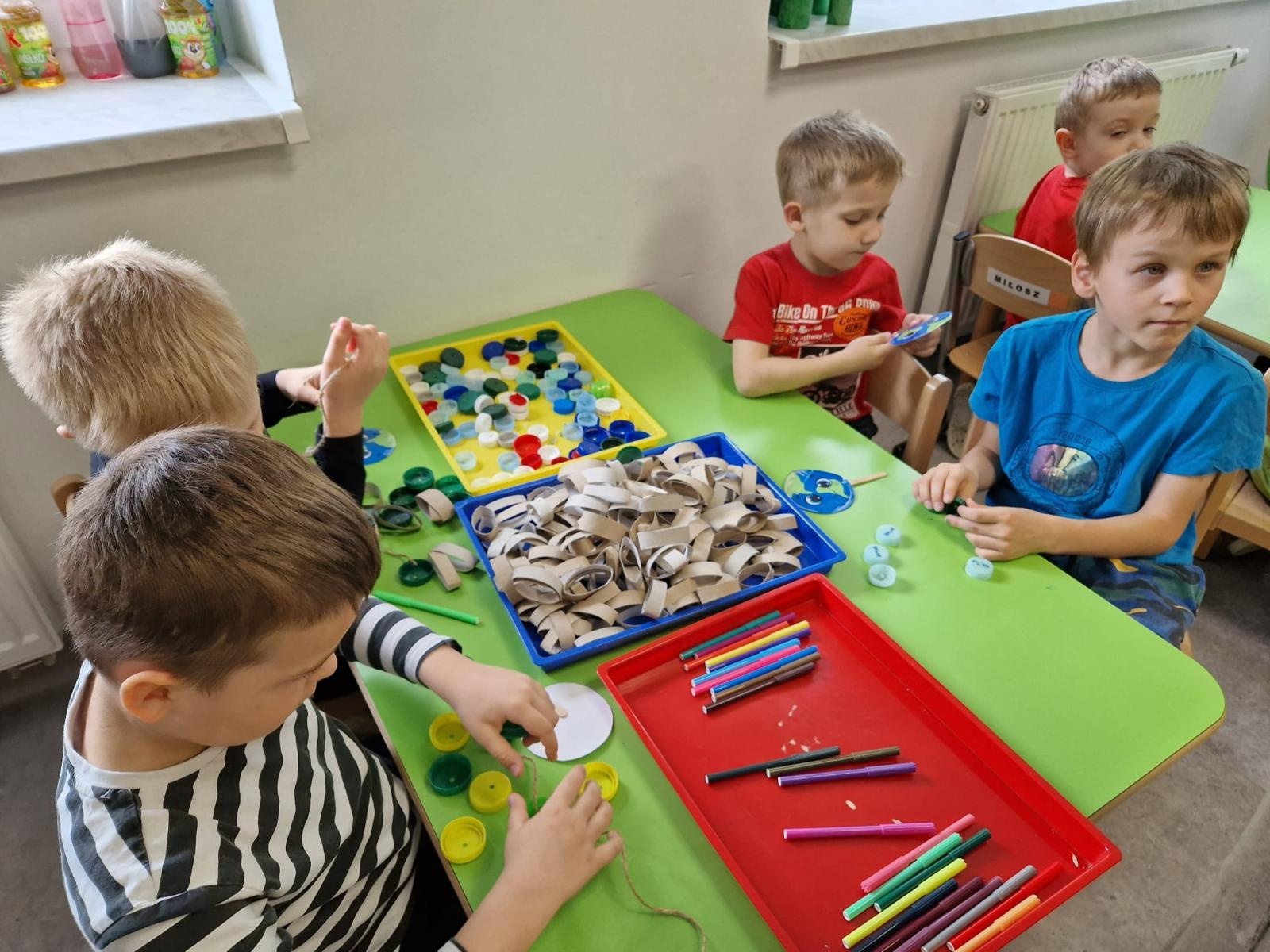 Zdjęcie w galerii na portalu naszraciborz.pl: Śmieciomoda wiosna 2024 wiadomości z regionu