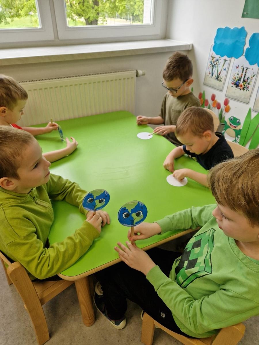 Zdjęcie w galerii na portalu naszraciborz.pl: Śmieciomoda wiosna 2024 wiadomości z regionu