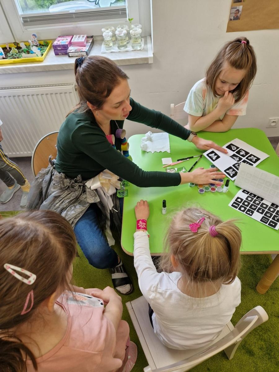 Zdjęcie w galerii na portalu naszraciborz.pl: Śmieciomoda wiosna 2024 wiadomości z regionu
