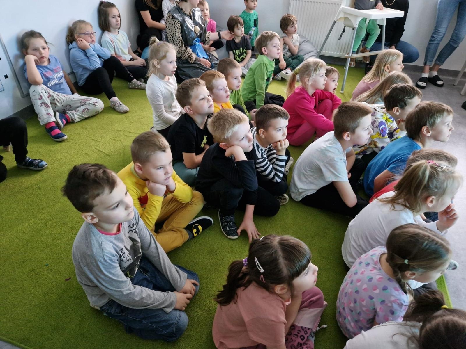 Zdjęcie w galerii na portalu naszraciborz.pl: Śmieciomoda wiosna 2024 wiadomości z regionu