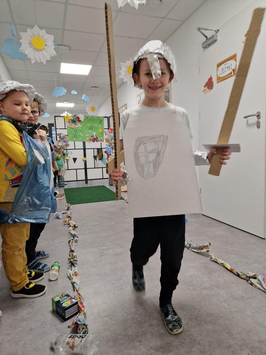 Zdjęcie w galerii na portalu naszraciborz.pl: Śmieciomoda wiosna 2024 wiadomości z regionu