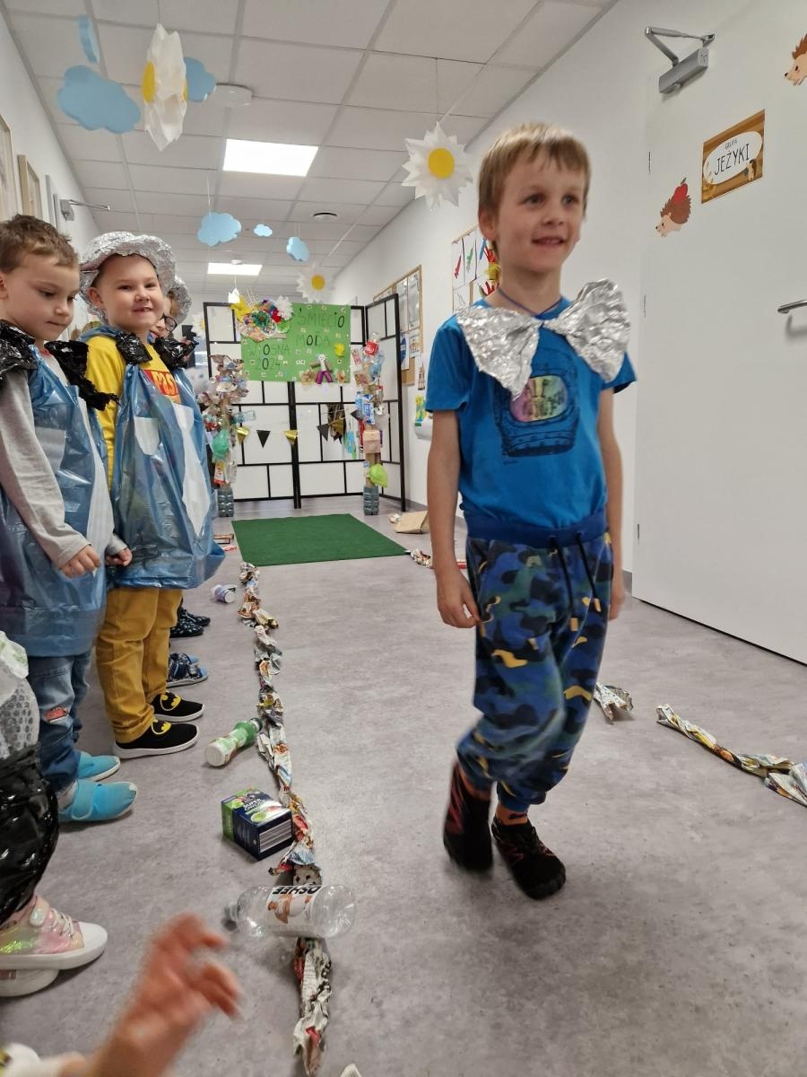 Zdjęcie w galerii na portalu naszraciborz.pl: Śmieciomoda wiosna 2024 wiadomości z regionu