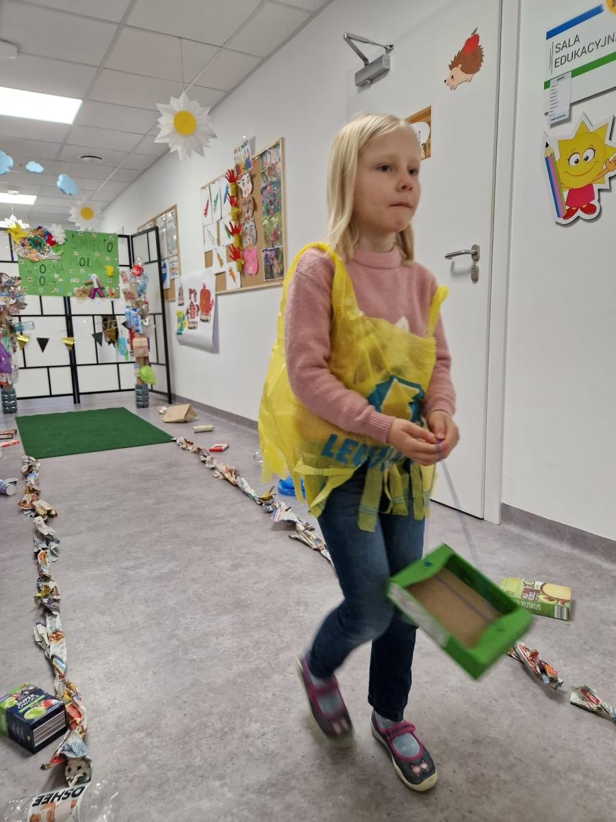 Zdjęcie w galerii na portalu naszraciborz.pl: Śmieciomoda wiosna 2024 wiadomości z regionu