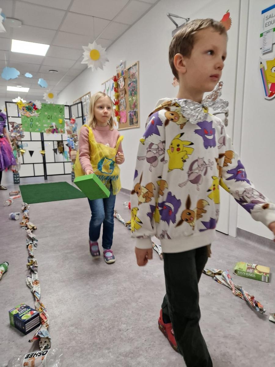 Zdjęcie w galerii na portalu naszraciborz.pl: Śmieciomoda wiosna 2024 wiadomości z regionu