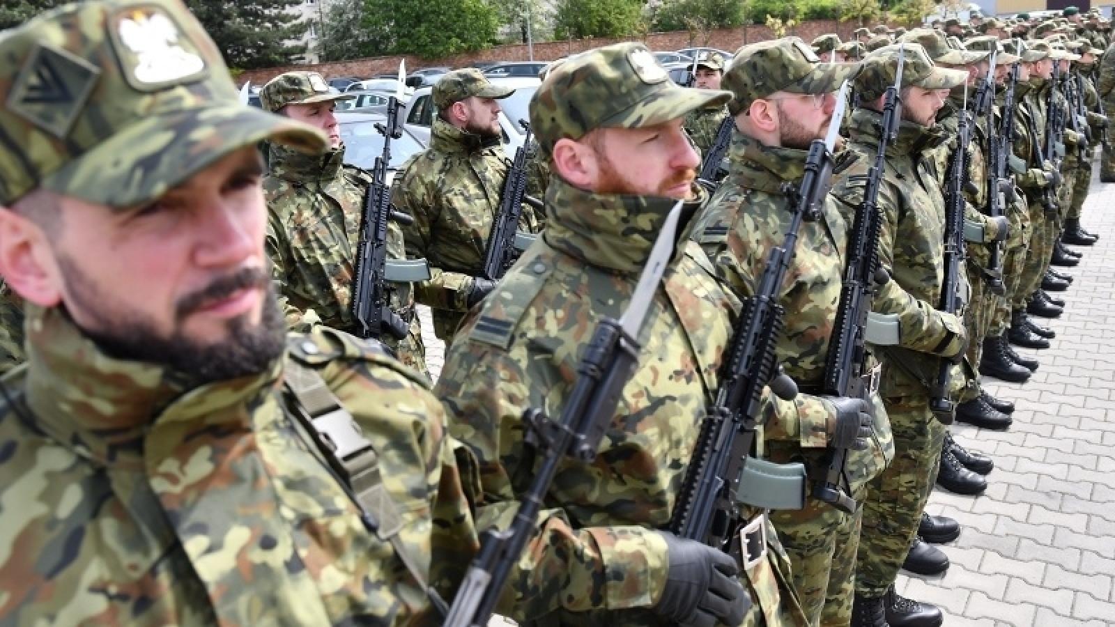 Zdjęcie w galerii na portalu naszraciborz.pl: Uroczysta zbiórka w Śląskim Oddziale Straży Granicznej wiadomości z regionu