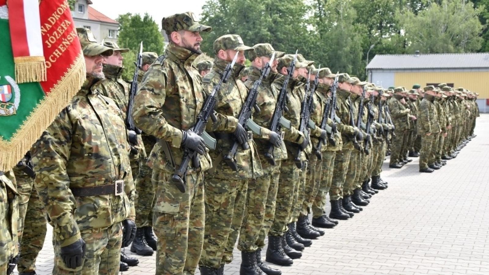 Zdjęcie w galerii na portalu naszraciborz.pl: Uroczysta zbiórka w Śląskim Oddziale Straży Granicznej wiadomości z regionu