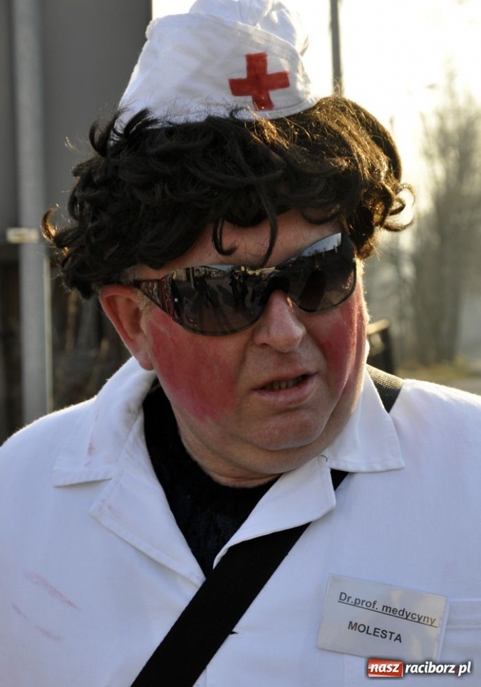 Zdjęcie w galerii na portalu naszraciborz.pl: Zatańcz z berem. Na szczęście wiadomości z regionu