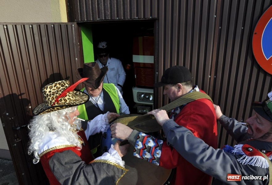 Zdjęcie w galerii na portalu naszraciborz.pl: Zatańcz z berem. Na szczęście wiadomości z regionu