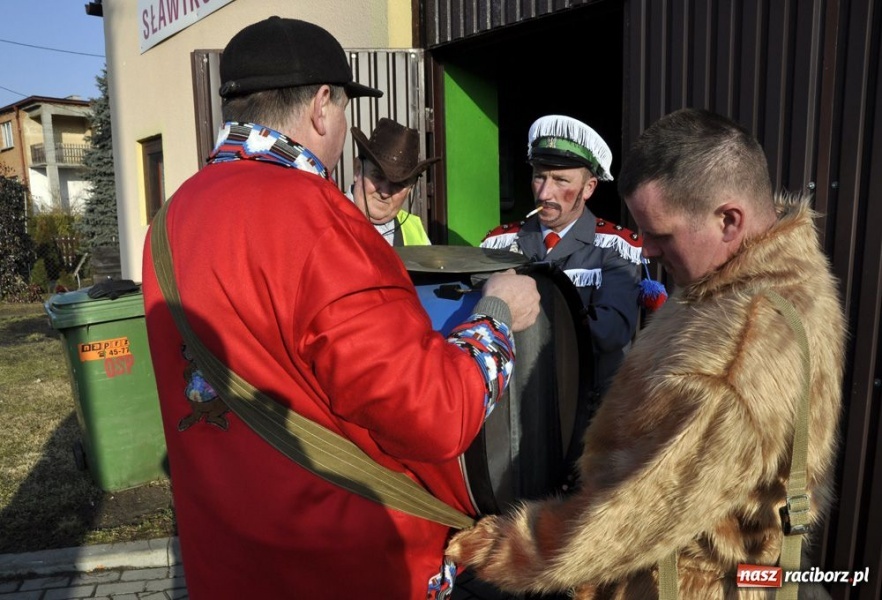 Zdjęcie w galerii na portalu naszraciborz.pl: Zatańcz z berem. Na szczęście wiadomości z regionu