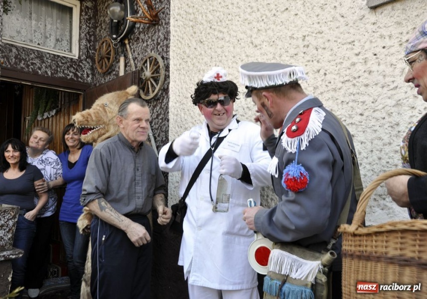 Zdjęcie w galerii na portalu naszraciborz.pl: Zatańcz z berem. Na szczęście wiadomości z regionu