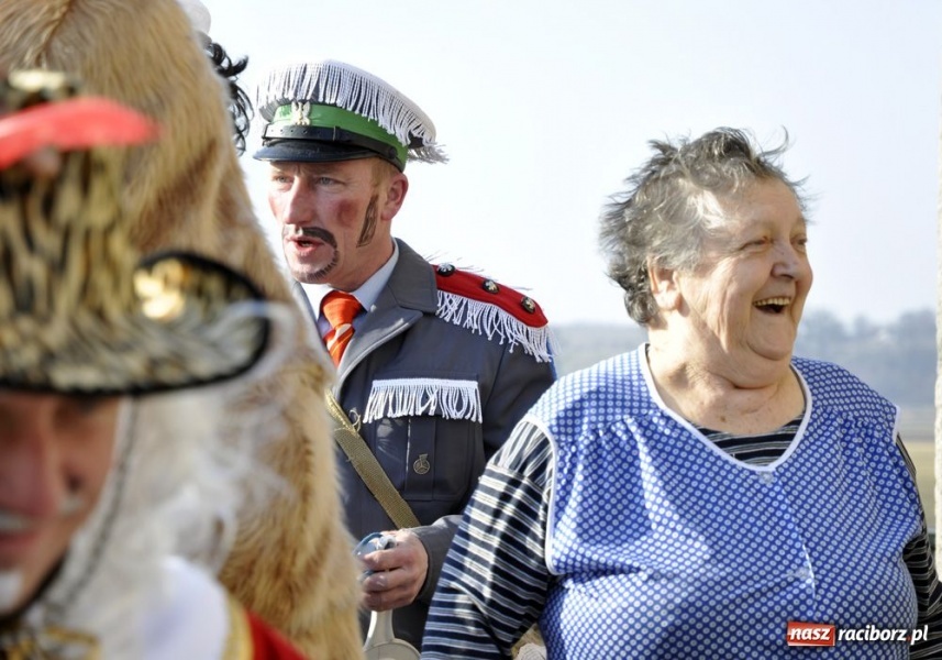 Zdjęcie w galerii na portalu naszraciborz.pl: Zatańcz z berem. Na szczęście wiadomości z regionu
