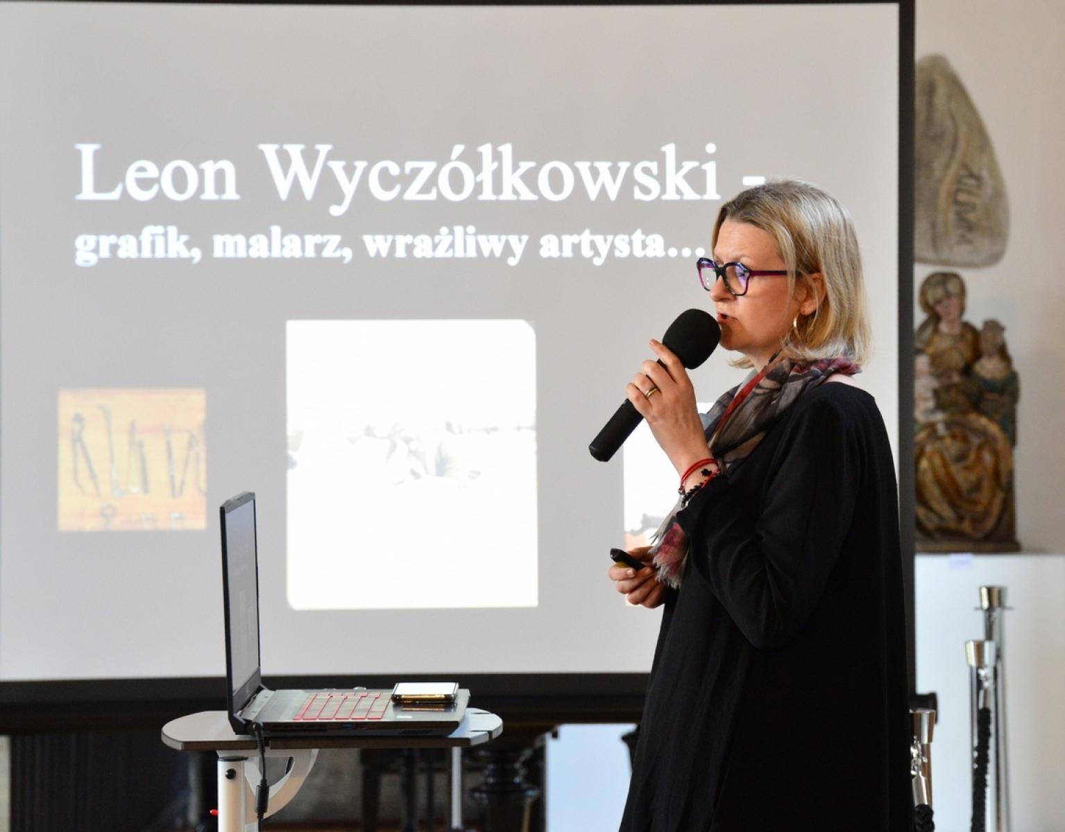 Zdjęcie w galerii na portalu naszraciborz.pl: Spotkanie z zabytkami. Tematem twórczość Wyczółkowskiego wiadomości z regionu