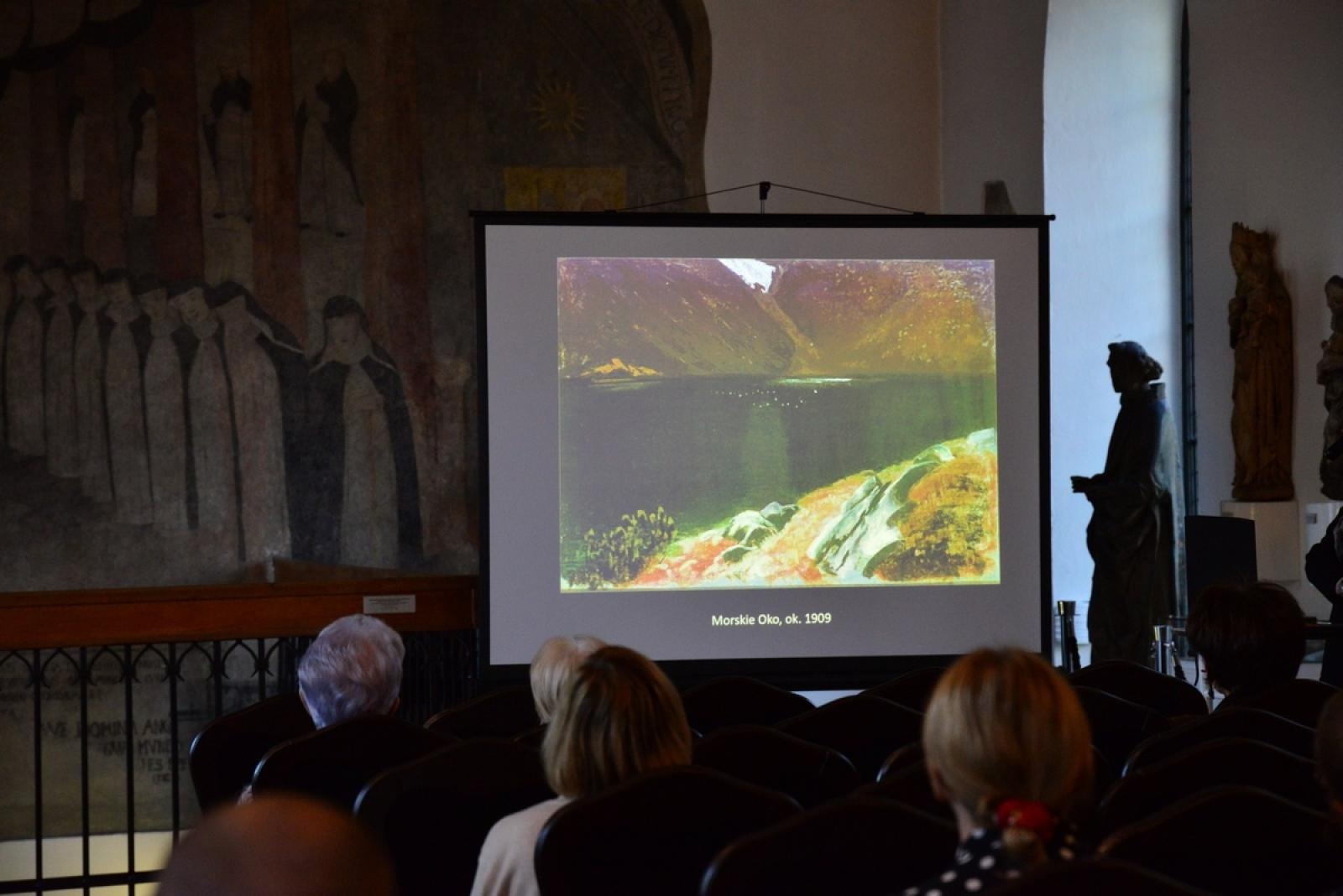 Zdjęcie w galerii na portalu naszraciborz.pl: Spotkanie z zabytkami. Tematem twórczość Wyczółkowskiego wiadomości z regionu
