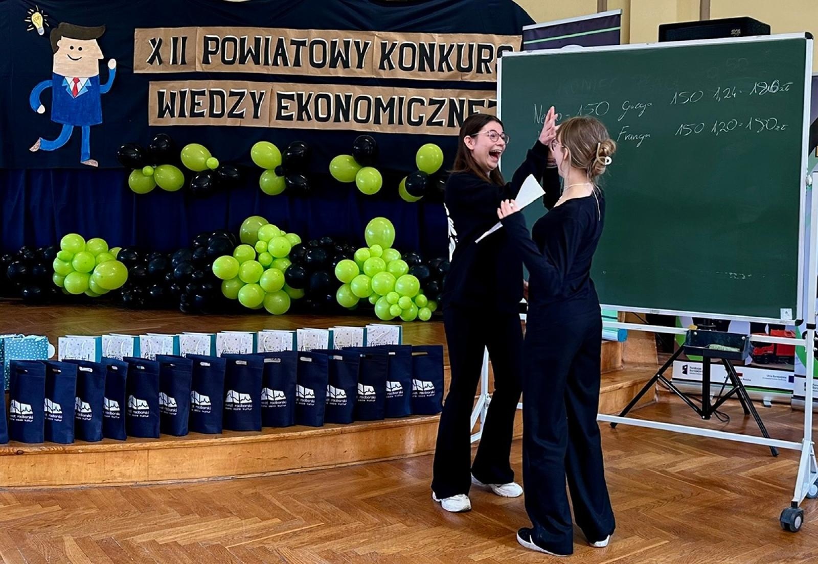 Zdjęcie w galerii na portalu naszraciborz.pl: W Ekonomiku sprawdzili wiedzę ósmoklasistów o przedsiębiorczości wiadomości z regionu