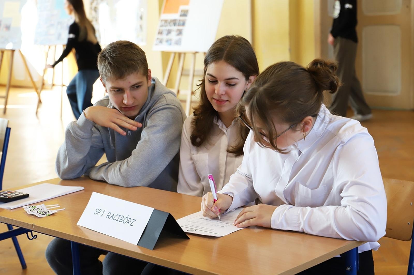 Zdjęcie w galerii na portalu naszraciborz.pl: W Ekonomiku sprawdzili wiedzę ósmoklasistów o przedsiębiorczości wiadomości z regionu