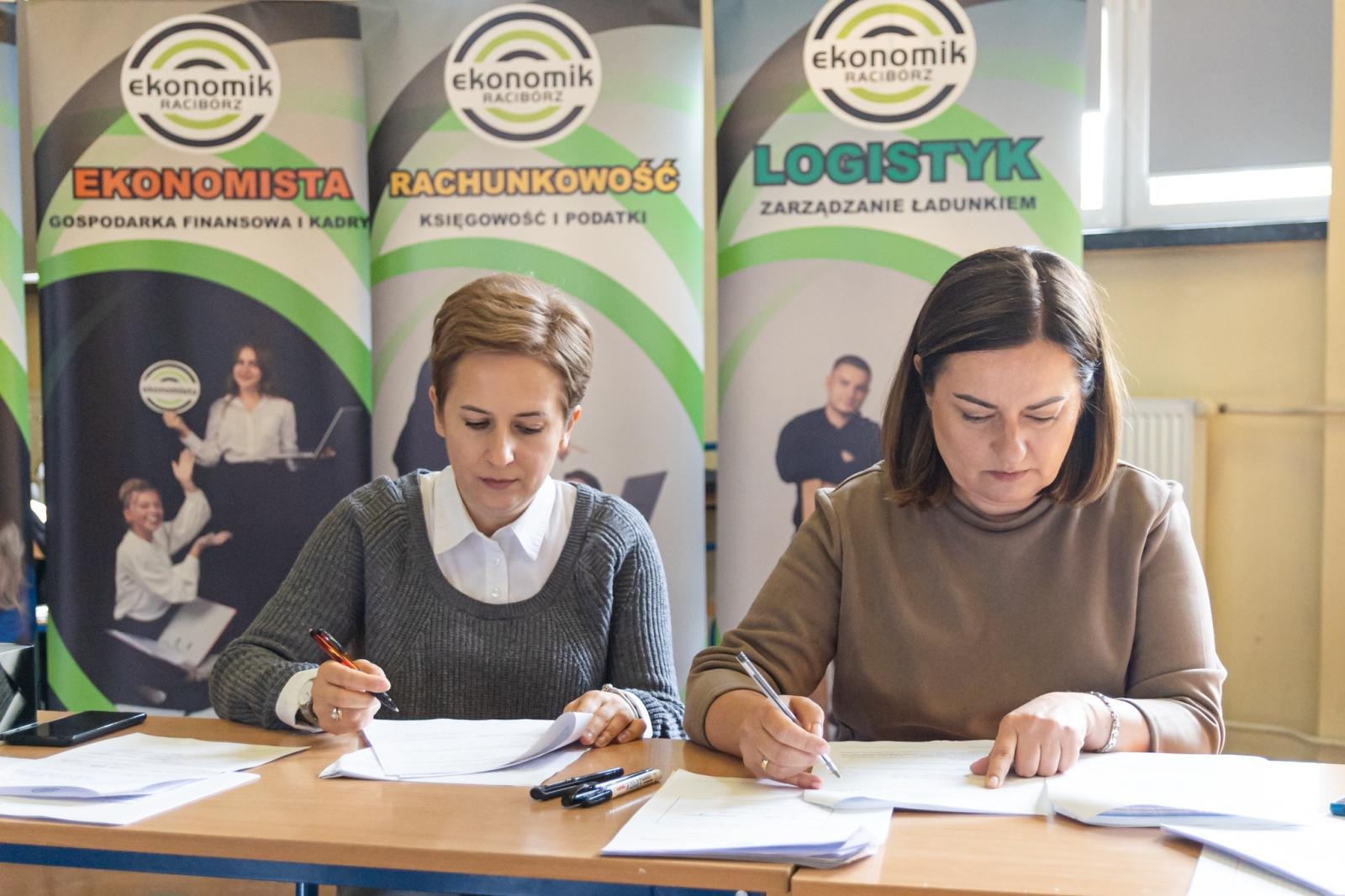 Zdjęcie w galerii na portalu naszraciborz.pl: W Ekonomiku sprawdzili wiedzę ósmoklasistów o przedsiębiorczości wiadomości z regionu