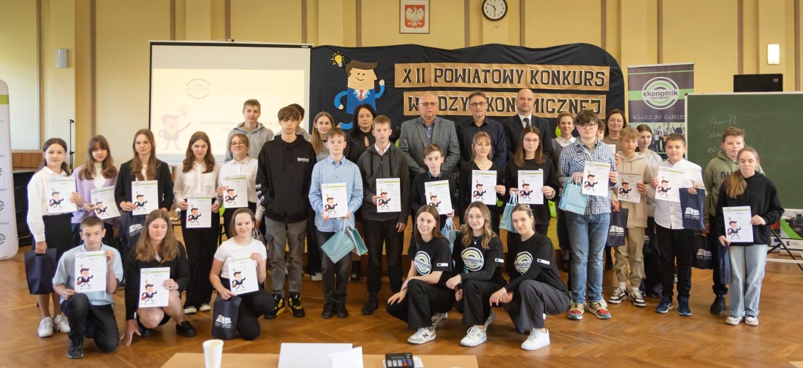 Zdjęcie w galerii na portalu naszraciborz.pl: W Ekonomiku sprawdzili wiedzę ósmoklasistów o przedsiębiorczości wiadomości z regionu