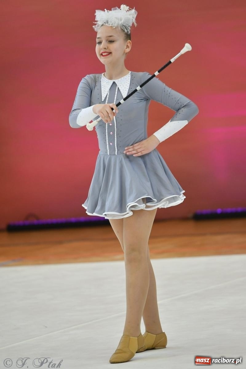 Zdjęcie w galerii na portalu naszraciborz.pl: Racibórz gości Mistrzostwa Okręgu Mażoretek Polski Południowo-Zachodniej [FOTO] wiadomości z regionu