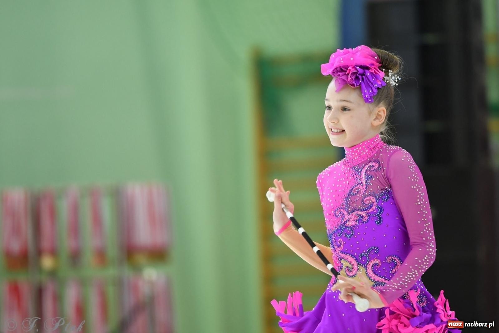 Zdjęcie w galerii na portalu naszraciborz.pl: Racibórz gości Mistrzostwa Okręgu Mażoretek Polski Południowo-Zachodniej [FOTO] wiadomości z regionu