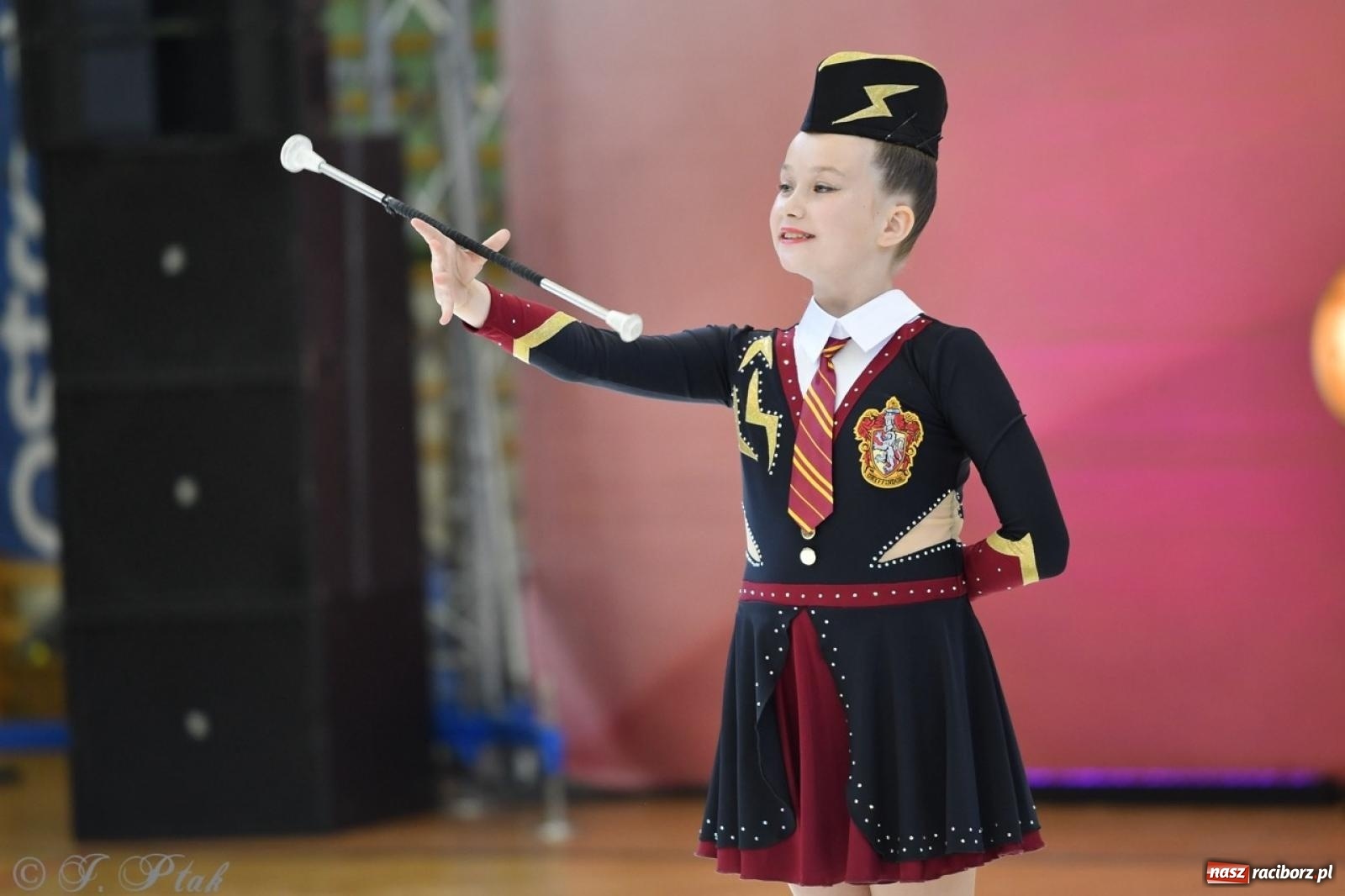 Zdjęcie w galerii na portalu naszraciborz.pl: Racibórz gości Mistrzostwa Okręgu Mażoretek Polski Południowo-Zachodniej [FOTO] wiadomości z regionu