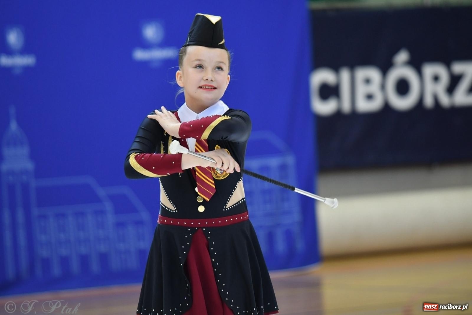 Zdjęcie w galerii na portalu naszraciborz.pl: Racibórz gości Mistrzostwa Okręgu Mażoretek Polski Południowo-Zachodniej [FOTO] wiadomości z regionu